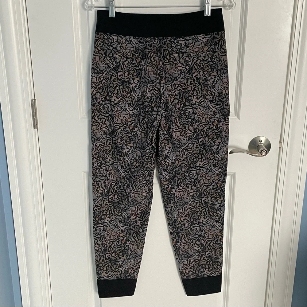 Athleta Trekkie North High Rise Jogger Pants Size 2 - 54026